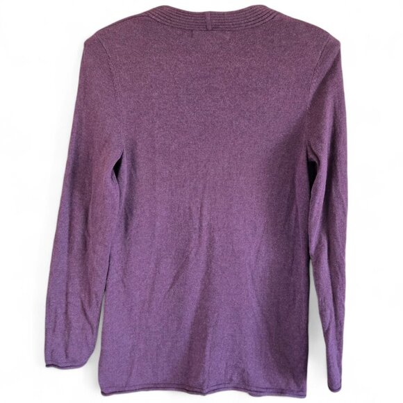 Eddie Bauer Womens V-Neck Plum Sweater Size Medium Long Sleeve Vneck - Picture 4 of 6